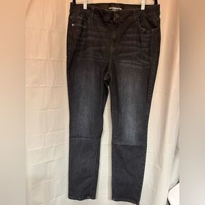 Liz Claiborne skinny jeans